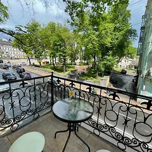 amazing-view-of-st-michaels-square.hotels-of-kiev.com/