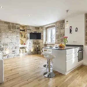 Lara Apartment Split
